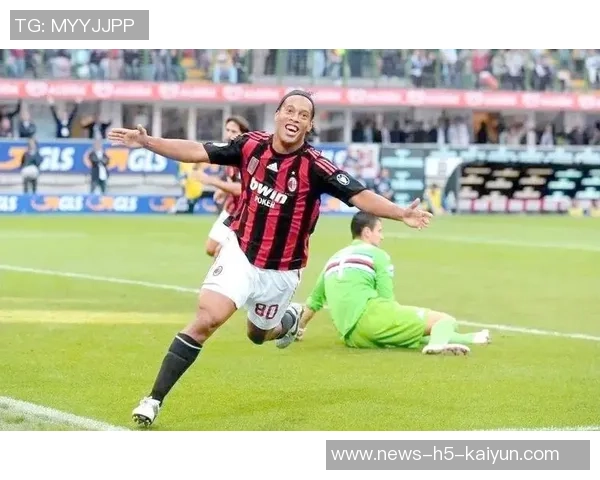 米兰与莱奥续约谈判初步接触引发球迷关注与期待